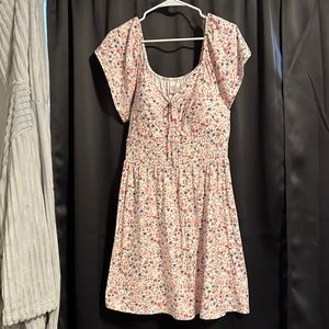 Floral dress with padding only worn once